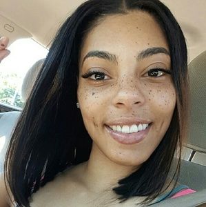 Meet your Posher, Jade