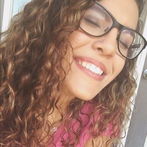 Meet your Posher, Amber