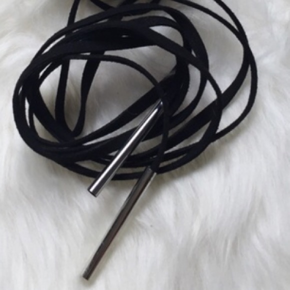 💕NEW💕Velvet Boho Vegan Suede Bow Tie Choker - Picture 4 of 4