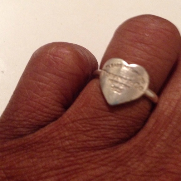 Authentic RETURN TO TIFFANY SILVER RING - Picture 3 of 3