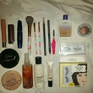 Makeup Bundle: lightly loved