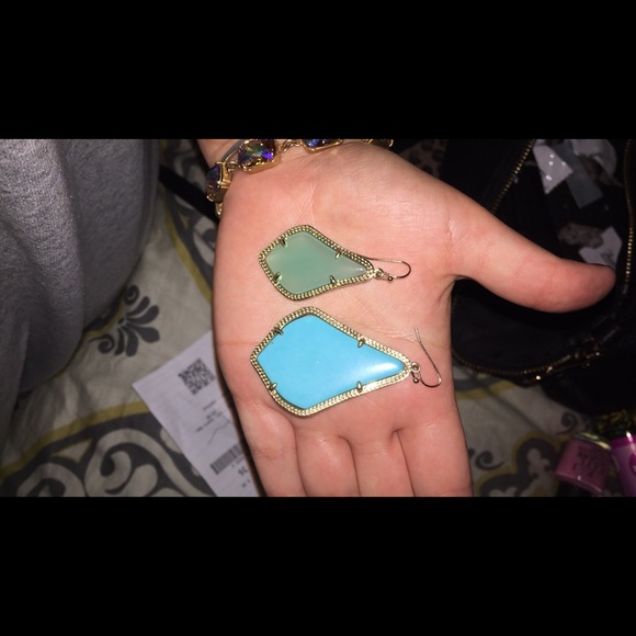 KENDRA SCOTT - Picture 2 of 2