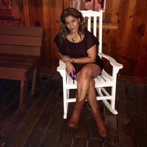 Meet your Posher, Sylvia