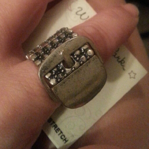 Western Buckle Rhinestone Ring - Picture 2 of 3
