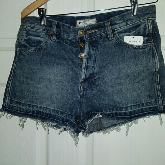 FREE PEOPLE SHORTS - Picture 3 of 4