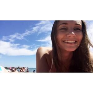 Meet your Posher, Hayley