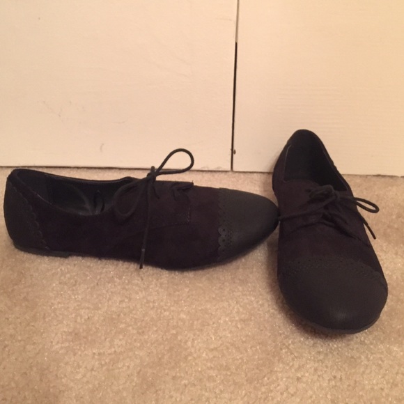 Charlotte russe flats