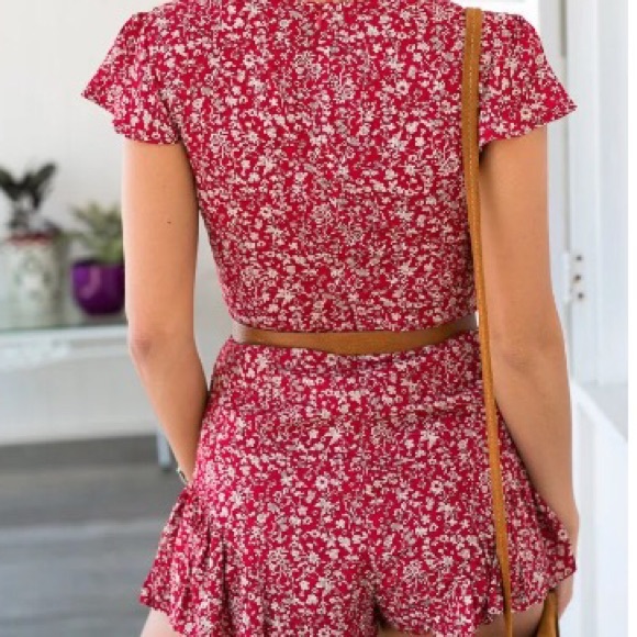 Delicate Romper - Picture 2 of 3