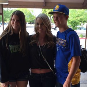 Meet your Posher, Denise