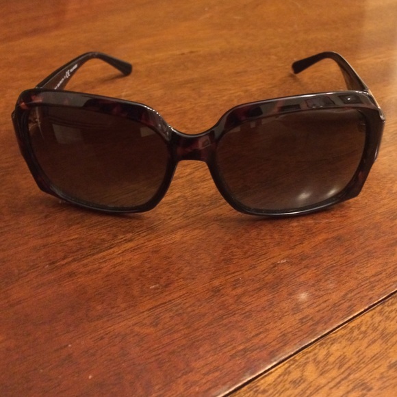tory burch brown sunglasses style  ty9027