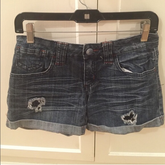 Jean ripped shorts