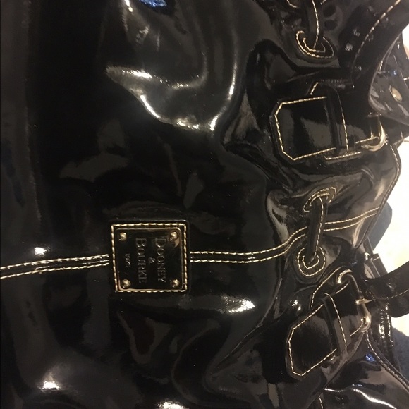 Dooney & Bourke tote handbag