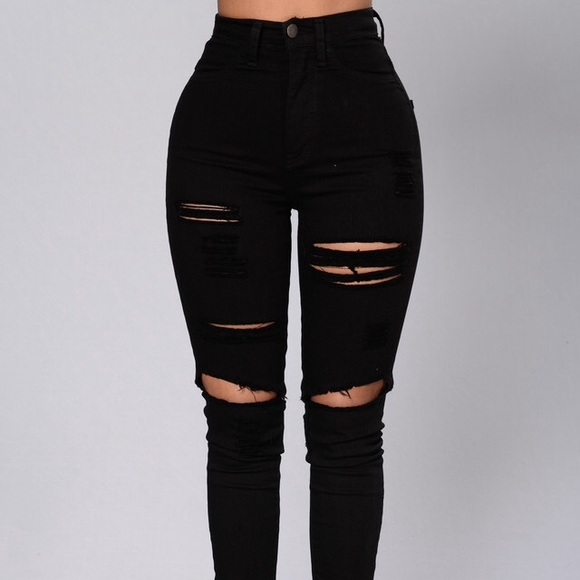 Fashion nova blanched jeans size 3