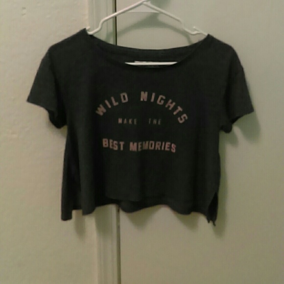 Crop top