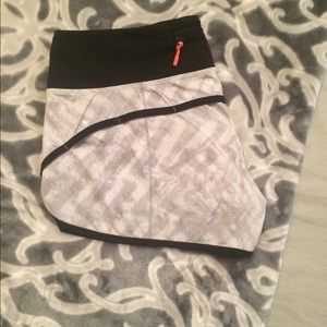 Lululemon speeds size 8
