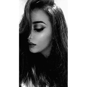 Meet your Posher, Leyla