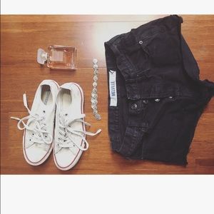 Brandy Melville black shorts