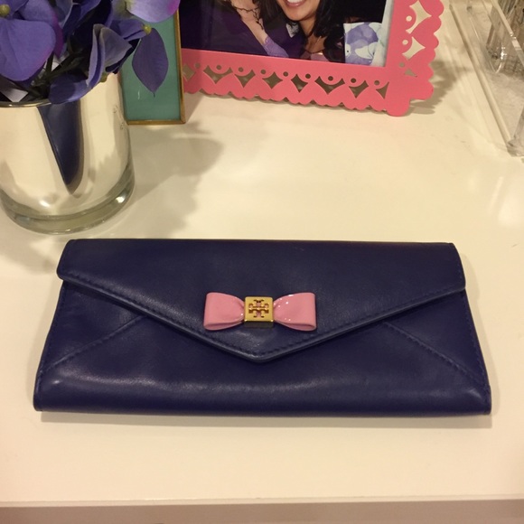 Tory Burch Envelope Wallet