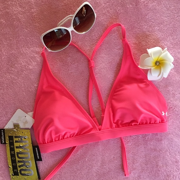Under Armor coral top👙