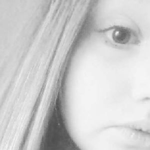 Meet your Posher, Evelyn