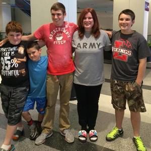 Meet your Posher, Stephanie