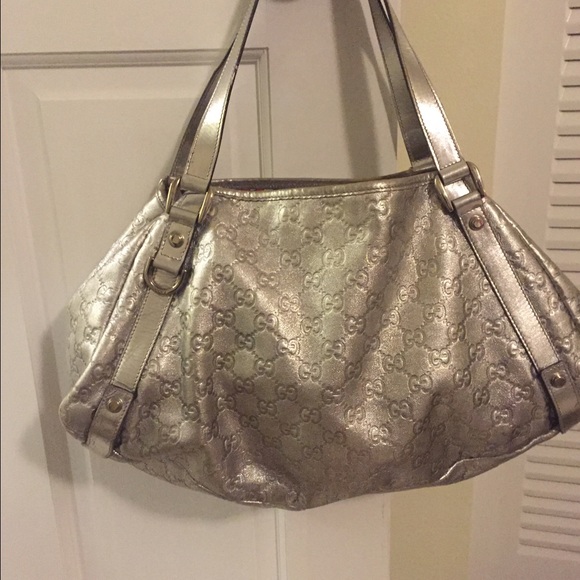 Platinum colored lambskin Gucci Bag