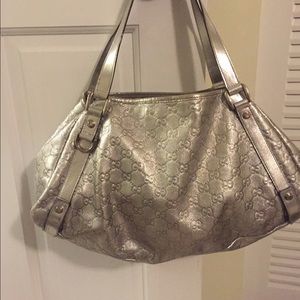 Platinum colored lambskin Gucci Bag