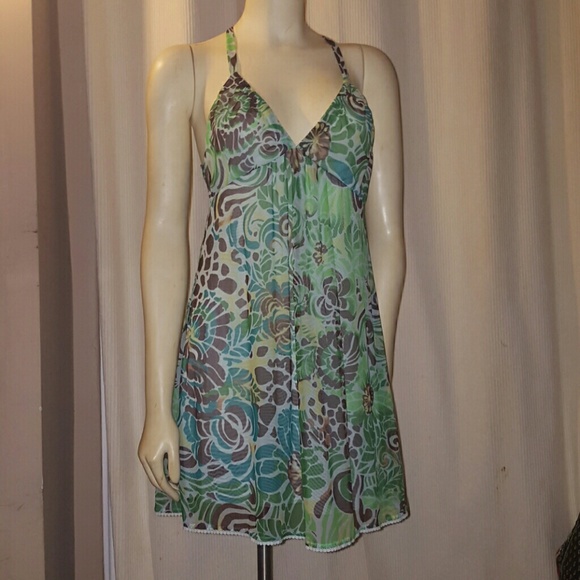 Sundress no size listed no brand but its a beauty