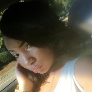 Meet your Posher, Toni