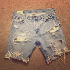 MENS Hollister Co. Destroyed Style SZ. 32 Shorts