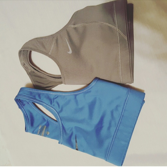 Bundle of two Nike Sport/Bra - Picture 2 of 4