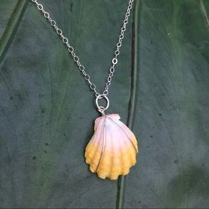 Sunrise shell necklace