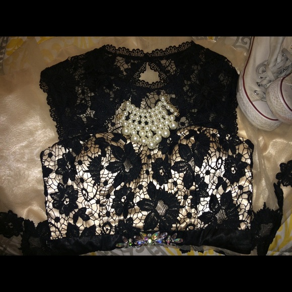 Dress - Picture 2 of 3