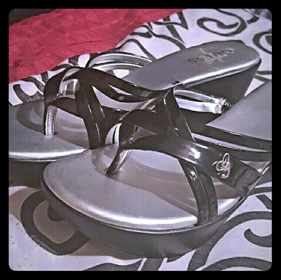 Guess Wedge Platform Sandals