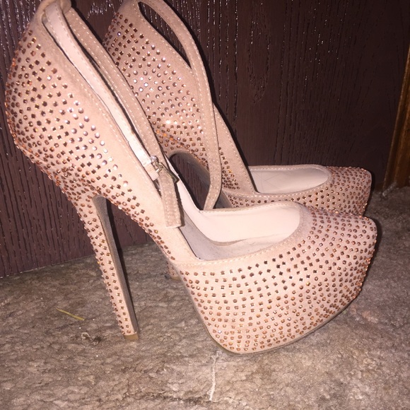 6 in diamond light pink heels