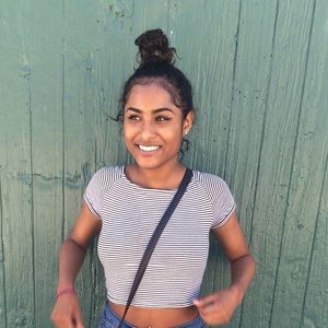 Black & white striped crop top