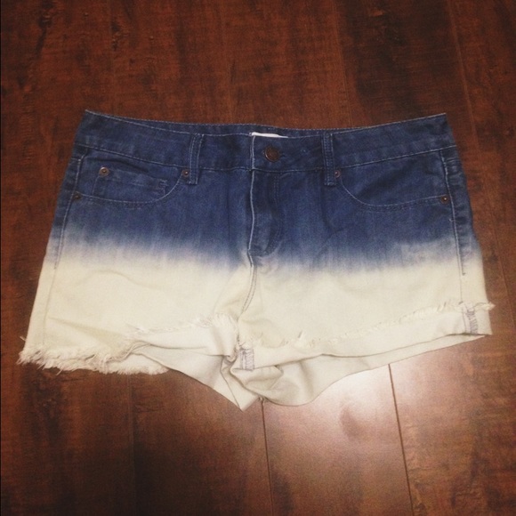 Ombré blue to white shorts 🔥