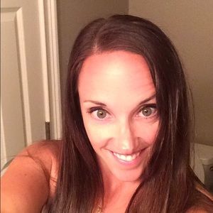 Meet your Posher, Angie