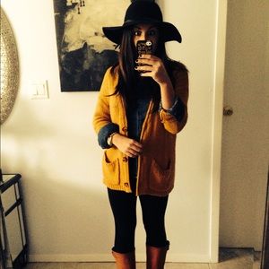 Meet your Posher, Sabrina