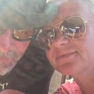 Meet your Posher, Suzanne