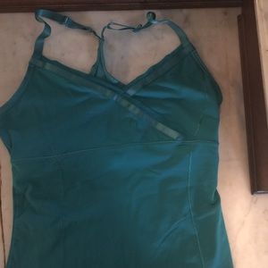 Alo Yoga tank