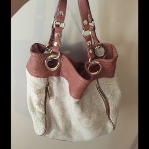 ✨✨PRICE DROP✨✨Steve Madden Handbag✨✨