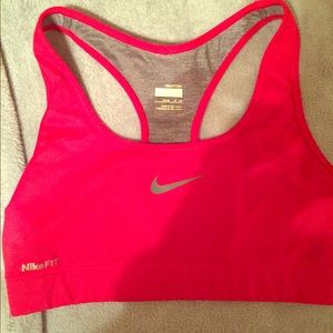 Women's Nike dri fit sports bra