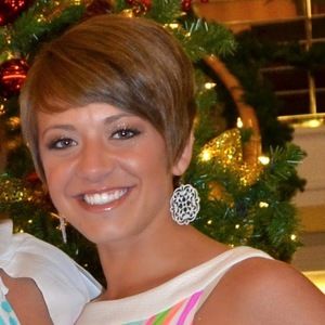 Meet your Posher, Adrienne