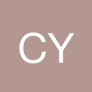 Meet your Posher, Carolyn