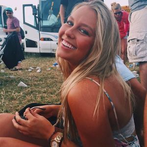 Meet your Posher, Tess