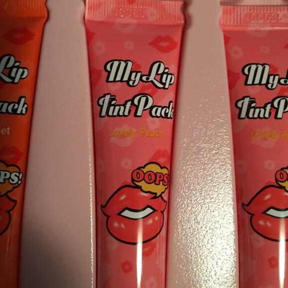 Peel Off Oops My Lip Tint - Lovely Peach NWT - Picture 2 of 4