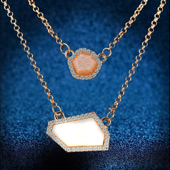 Statement necklace