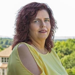 Meet your Posher, Julie