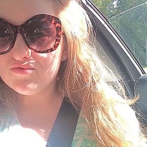 Meet your Posher, Bethany